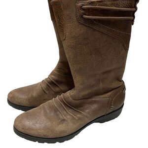 Merrell women’s ves Weather midcalf calf ￼ brown size 6